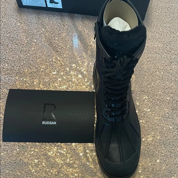 Men RUDSAK Black High-Top Boots - Picture 5 of 10